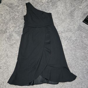 Shelby & Palmer Black One-Shoulder Dress